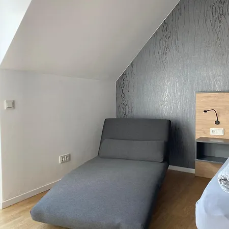 Spatz 11 Im Wreecher Idyll Ruegen Ruyastay